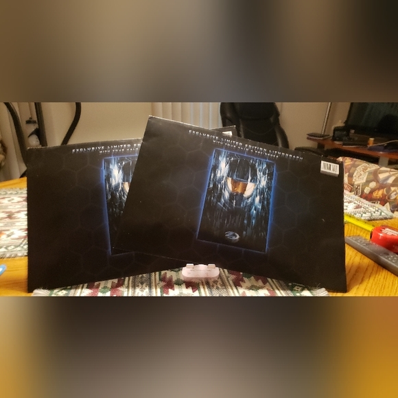 2 HALO 4 EXCLUSIVE LIMITED EDITION LITHOGRAPHPosters